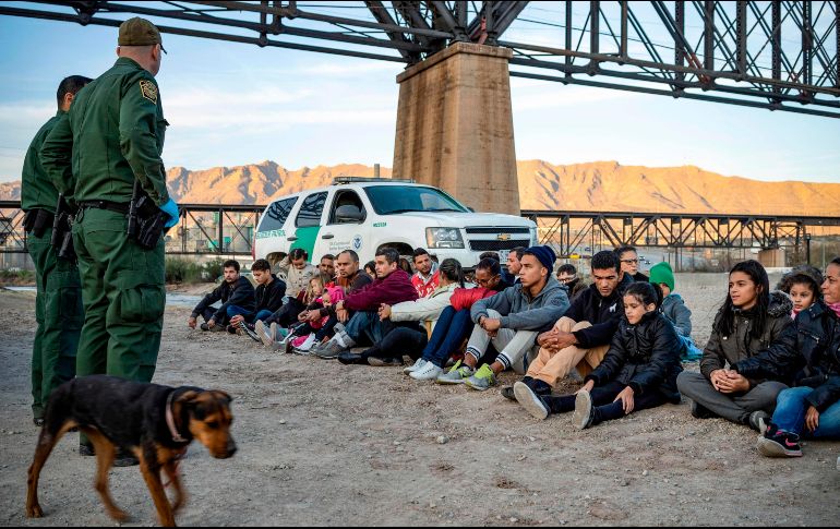 Ante el arribo de más caravanas migrantes, el Departamento de Seguridad Nacional ha tenido varios movimientos en su personal. AFP/P. Ratje