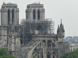 El fuego consumió dos tercios de la cubierta de Notre Dame. AFP / B. Guay