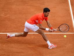 El serbio, que venía de perder frente Roberto Bautista en el abierto de Miami, hizo valer su ritmo en una primera manga en la que no cedió ninguna bola de ruptura. AFP / V. Hache