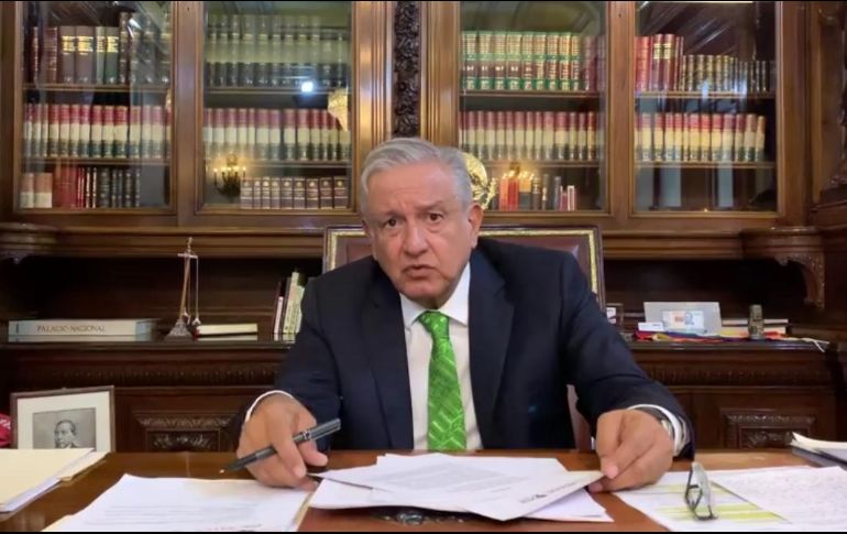 El documento, firmado por el Presidente esta semana, busca dejar sin efecto las medidas que contempla la reforma educativa de la administración de Peña Nieto. ESPECIAL