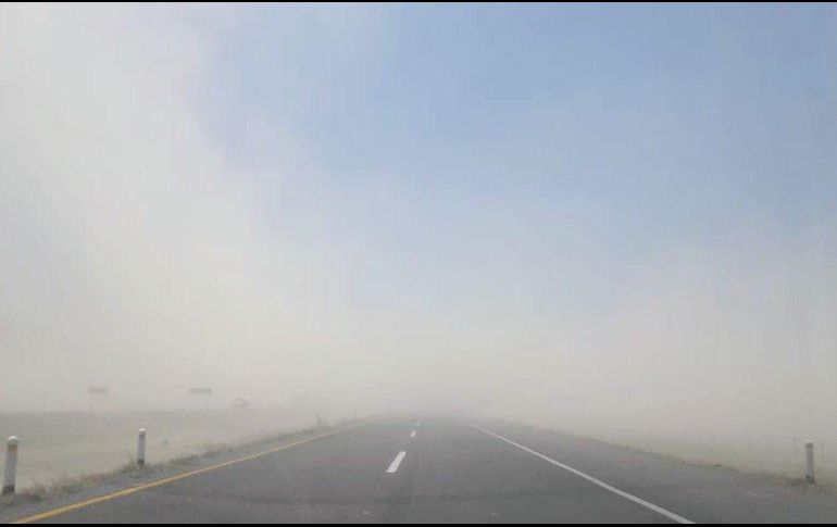 El cierre se da ante la poca visibilidad. ESPECIAL/PC Jalisco