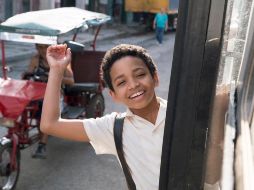 El película trata sobre Carlos Acosta, el primer artista negro que interpretó el papel de Romeo en una producción del Royal Ballet de Londres, quien empezó a bailar desde  los 17 años. TWITTER / @EmbassyCubaAUS