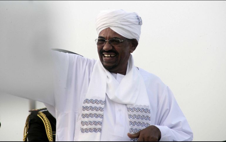 La milicia destituyó al mandatario tras meses de unas protestas que comenzaron en diciembre y se intensificaron en los primeros días de abril por la crisis económica. AFP / ARCHIVO