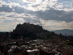 La Acrópolis es uno de los puntos más altos del centro de Atenas, por lo que ya ha sufrido severamente impactos por rayos. AP/P. Giannakouris