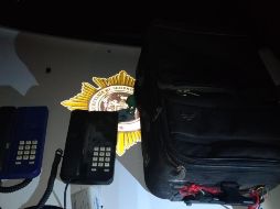 Según autoridades luego de un reporte, los uniformados pudieron detener al sujeto que habría robado dos teléfonos fijos. ESPECIAL/ Policía de Guadalajara