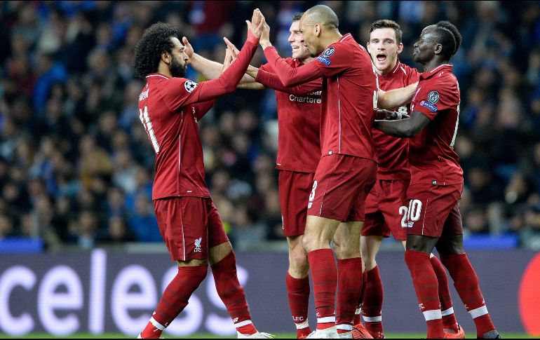 El Liverpool derroto al Porto con goles de Sadio Mané (26), Mohamed Salah (65), Roberto Firmino (77) y Virgil Van Dijk (84). EFE / F. Veludo