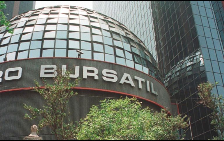 Las emisoras que apoyaron el avance del mercado fueron: Grupo Financiero Banorte, Grupo México, América Móvil y Cemex. NTX/ARCHIVO