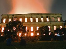 Una imagen que muestra cómo el Museo Nacional de Brasil fue consumido por las llamas; ocurrió el 2 de septiembre de 2018. EFE