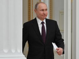El presidente ruso, Vladímir Putin, asiste a una reunión en el Kremlin este jueves en Moscú. EFE/ A. Nemenov