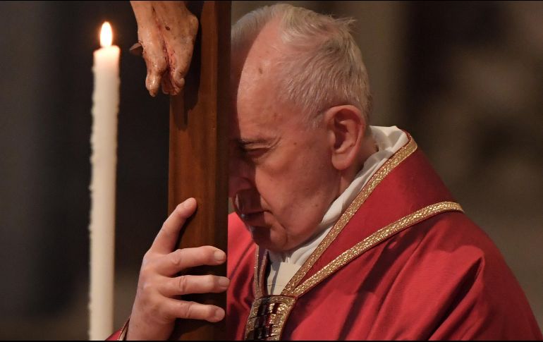 ''Todos somos seres humanos, tenemos dignidad. Si una persona tiene una tendencia u otra, esto no le quita la dignidad como persona'', argumenta el Papa argentino. AFP / T. Fabi