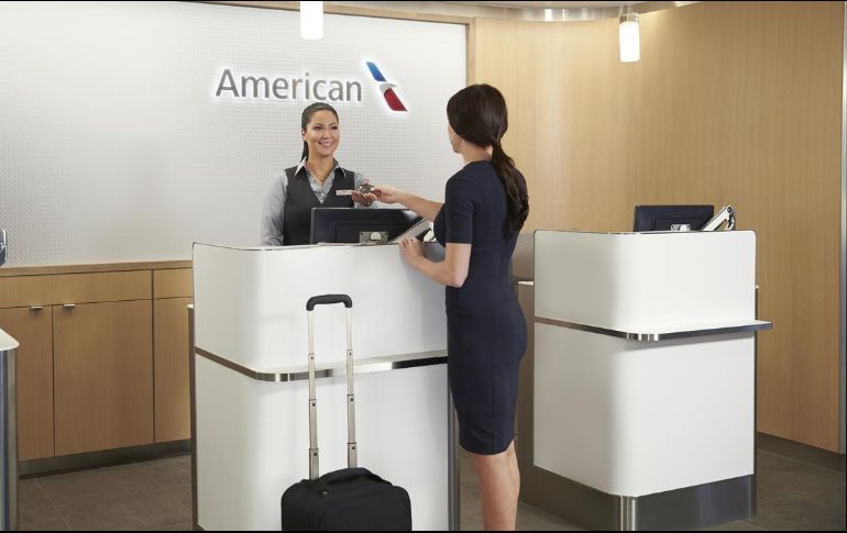 Los clientes deberán contemplar la necesidad de usar tarjetas de crédito o débito para los pagos en el mostrador de la aerolínea. ESPECIAL