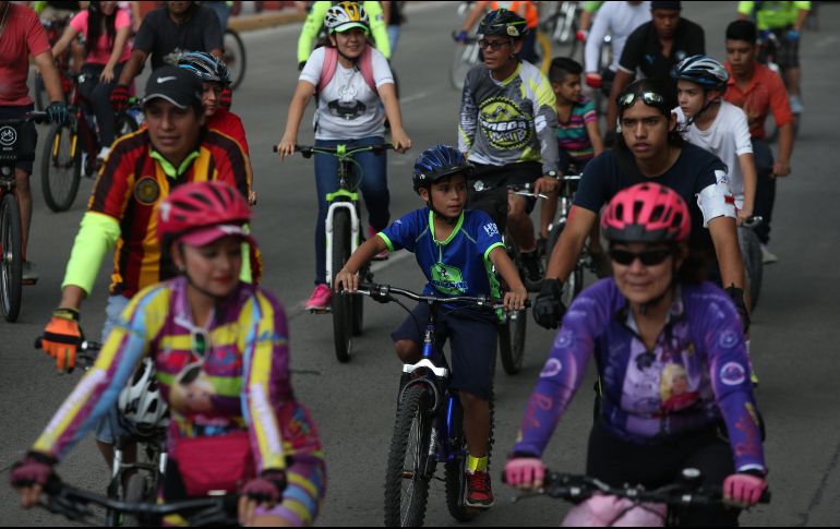 Si quieres participar pero no tienes bicicleta, deberás asistir a tiempo al punto de partida y con una identificación del INE podrás solicitar una de las 30 unidades que tienen disponibles para el préstamo. EL INFORMADOR/ ARCHIVO