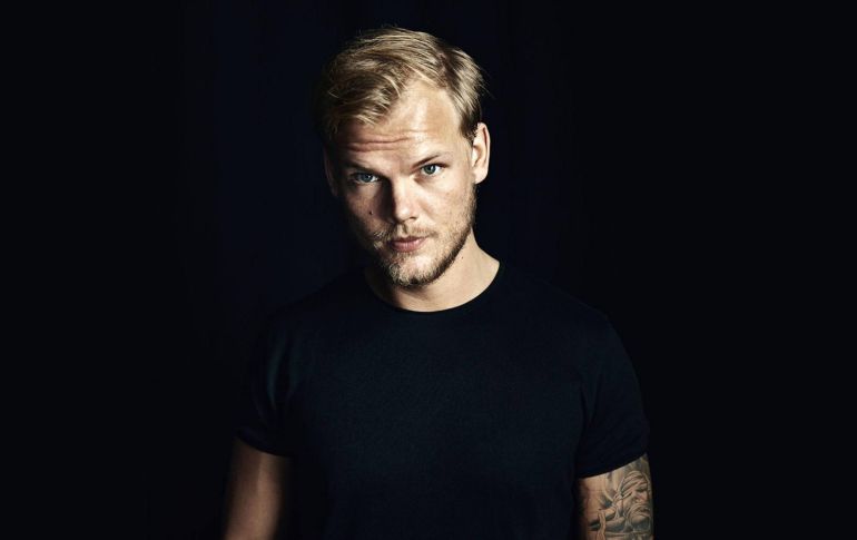 Familiares de DJ Avicii lanzaron el pasado 10 de baril un sencillo póstimo llamado 