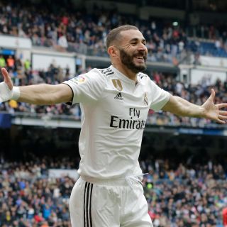 El Real Madrid vence al Athletic con triplete de Benzema
