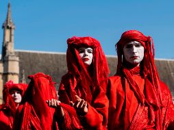 Suman 831 detenidos en Londres por protestas ecologistas