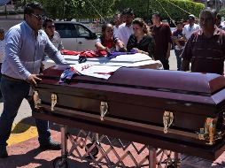 La noche del viernes un comando ingresó a una palapa donde se celebraba una fiesta privada. En el lugar asesinaron a 13 personas, entre ellas siete mujeres, cinco hombres y un bebé de un año. AFP / A. Hernández