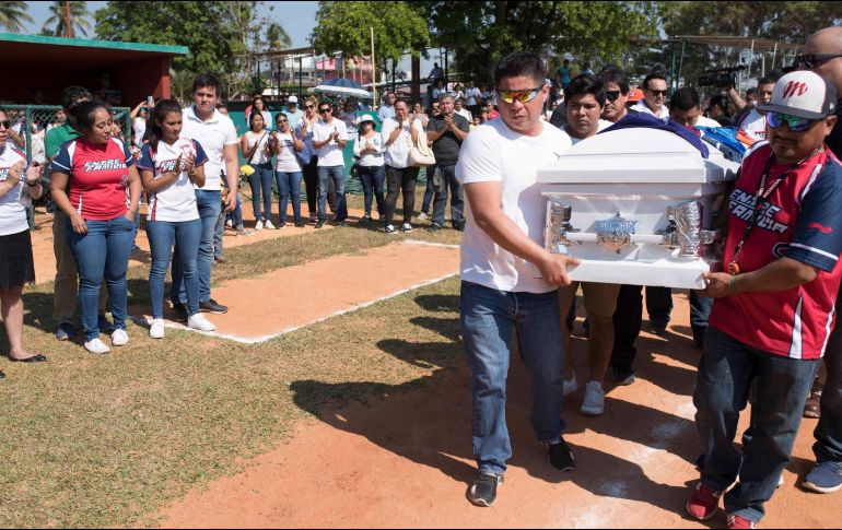 El gobernador de Veracruz, Cuitláhuac García Jiménez, señala que se dará un tiempo prudente para solicitar un informe del avance de las investigaciones. NTX / A. Hernández