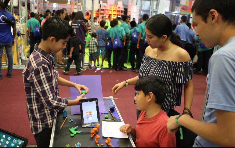 Recrea Land es un espacio libre y gratuito, encabezado por la Secretaría de Educación Jalisco (SEJ) y el ayuntamiento de Zapopan, dirigido para niños y adolescentes que quieran aprender de tecnología. EL INFORMADOR/ ARCHIVO