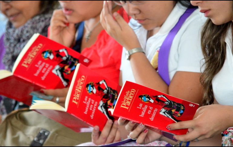 José Emilio Pacheco, con ''Las Batallas en el Desierto'' nos deja ver a la Ciudad de México, pues con la ayuda de Carlos nos adentra en diferentes contextos históricos allá en la década de los 40. EL INFORMADOR / ARCHIVO