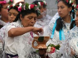 ''Los libros reúnen a las personas en torno a una historia y un patrimonio común, a la vez que revelan las características de las culturas, identidades e idiomas'', indica la ONU. NTX / ARCHIVO