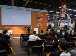 Uber en Talent Land 2019 ofrece conferencia sobre sus proyectos de vehículos de despegue y aterrizaje vertical, mejor conocido como Uber Elevate. ESPECIAL