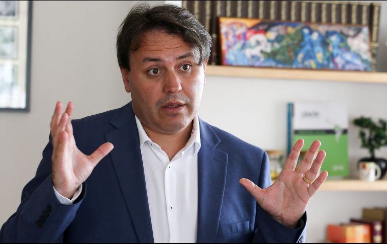 El secretario de la Organización Latinoamericana de Energía, Alfonso Blanco Bonilla, habla que los cortes de suministro eléctrico tienen un impacto muy fuerte en toda la población. EFE / J. Jácome