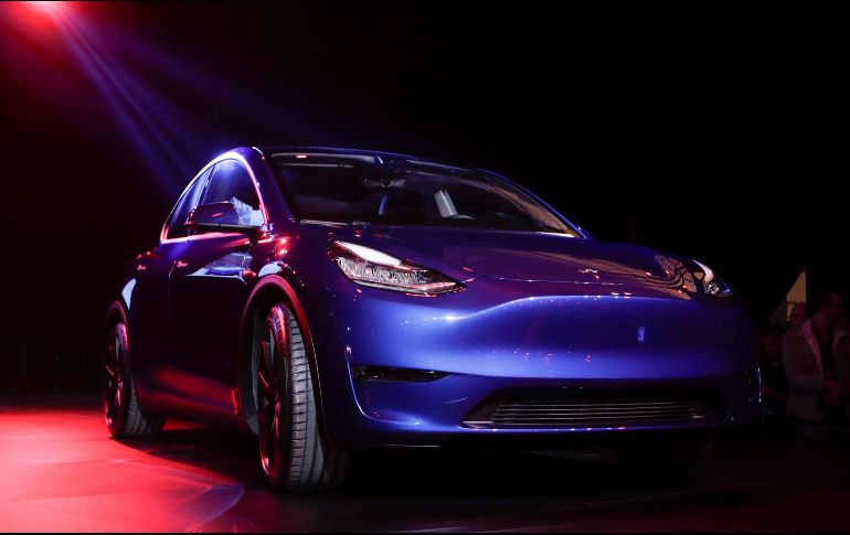 El servicio de tranporte de Tesla tendrá un modelo similar a aplicaciones ya lanzadas, sin embargo, éste tendrá una tarjeta madre personalizable. AP / J. Hong