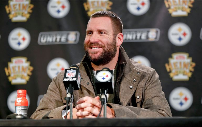 Antes de que inicie el Draft de la NFL, el equipo informó que renovaron el contrato de su mariscal de campo, lo que prácticamente garantiza que se retire vistiendo los colores amarillo y negro. AP / ARCHIVO