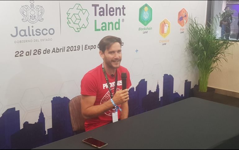 La principal clave para educar a las personas en ciencia es mediante la enseñanza del método científico en las escuelas, señaló el divulgador. EL INFORMADOR / A. Gallegos