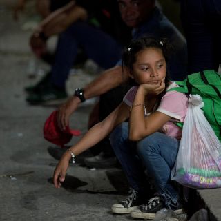 Juez fija plazo para identificar a niños migrantes separados