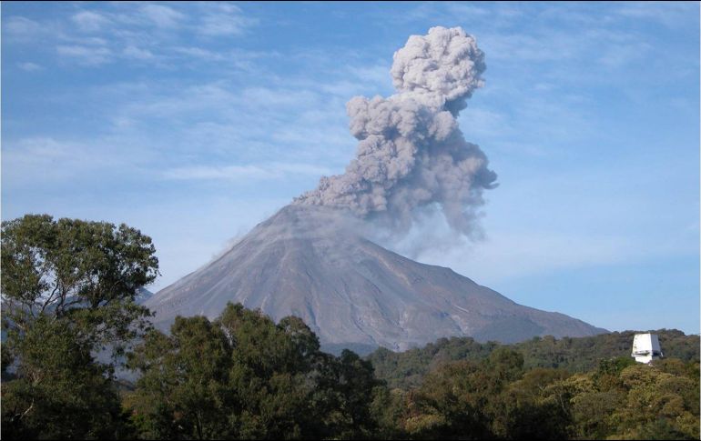 Recomiendan a la ciudadanía mantenerse informada del nivel del semáforo, y tener presente el procedimiento de evacuación ante cualquier eventualidad. NTX/ARCHIVO