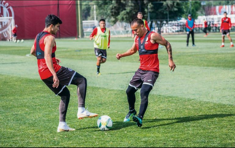 El conjunto del Atlético San Luis cerró ayer su preparación para el juego de esta noche frente a los Venados. @atletidesanluis