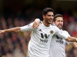 Jiménez alcanzó lo hecho por Hernández en su primera campaña con el Manchester United, y la afición lo celebró con cánticos desde la tribuna. ESPECIAL / wolves.co.uk