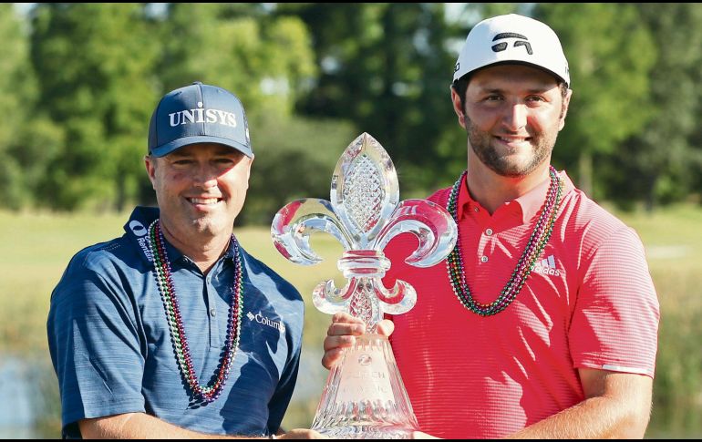 Triunfadores. Ryan Palmer (izq) y Jon Rahm se llevaron este certamen por diferencia de tres golpes. ESPECIAL / Sofía Castiello