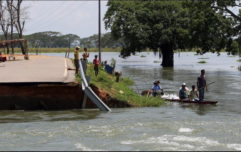 Los departamentos más afectados son Chocó, Antioquia, Boyacá, Cundinamarca y los Santanderes. EFE/M. Dueñas