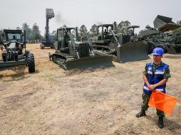 Este lunes, López Obrador acudió a la Base Aérea de Santa Lucía para dar el banderazo de inicio de los estudios y trabajos preliminares para la nueva terminal aérea. SUN/D. Simón
