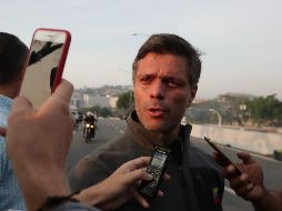 El opositor se reunió con familia y amigos tras ser liberado. EFE