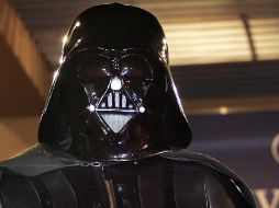 El disfraz es uno de los pocos trajes completos producidos por el equipo de diseño de vestuario de John Mollo en Elstree Studios en Londres en 1979 para la película Star Wars: Episodio V. AFP / ARCHIVO