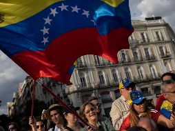 Simpatizantes de Juan Guaidó salen a las calles para exigir la renuncia de Nicolás Maduro. AP/B. Armangue