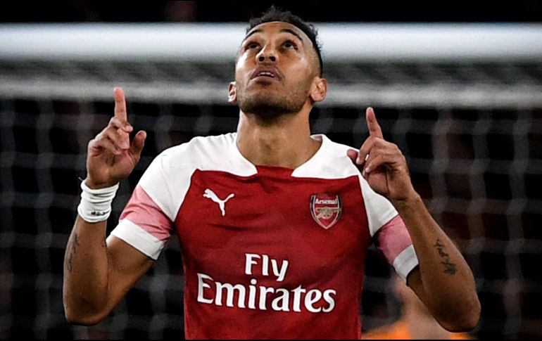 Aubameyang anota de volea para el Arsenal al 90'. EFE/N.Hall