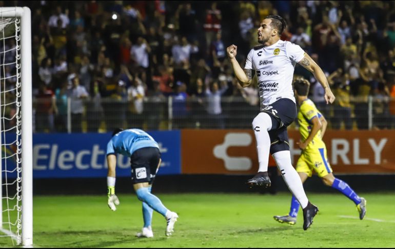 Cristian Báez abrió el marcador al minuto 10. MEXSPORT/E. Serrato