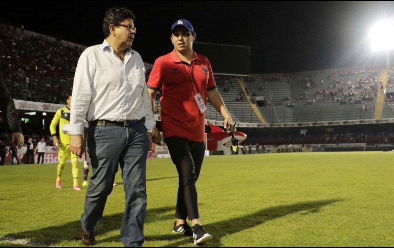 El político y empresario volvió a incurrir en críticas y pantallazos tras el juego ante Querétaro. TWITTER/@MarcaClaro