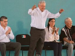 El presidente Andrés Manuel López Obrador hace la entrega de Programas Integrales de Bienestar en Coahuila. NTX/J. Lira