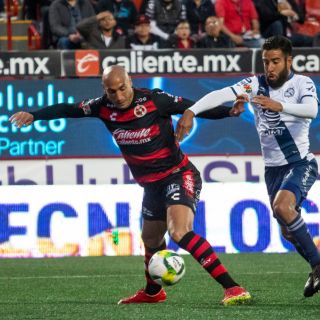 Xolos golea a Puebla y se mete a la Liguilla