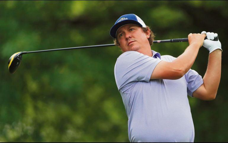 Jason Dufner es uno de los tres estadounidenses que comparten en liderato. AFP