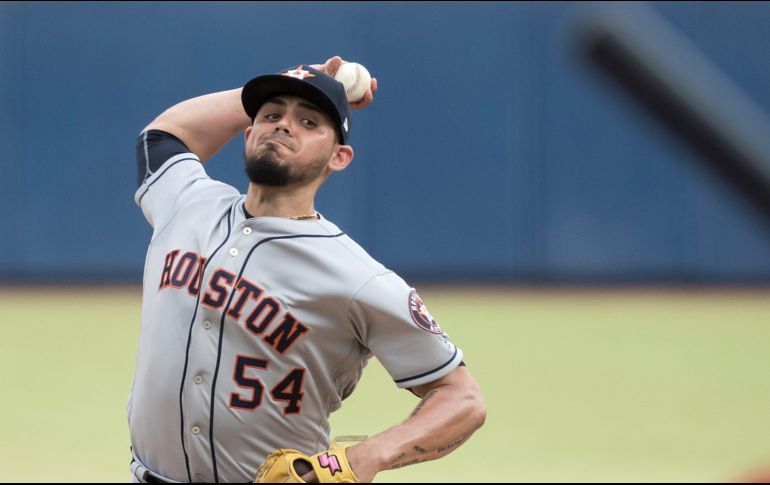 El lanzador mexicano señaló que lo más importante es que el equipo siga con buen paso en la Gran Carpa. EFE / M. Sierra