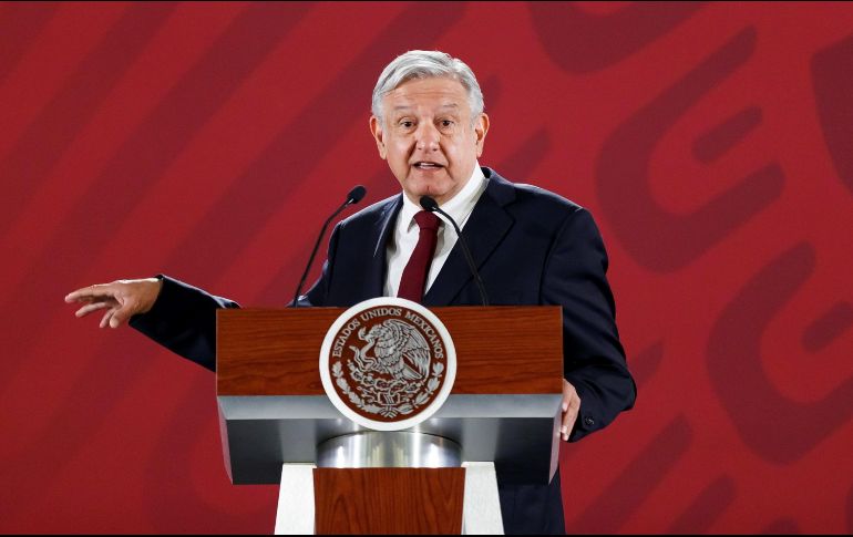 ''No es lo material lo que da la felicidad, sólo siendo buenos podemos ser felices'', comentó el Mandatario. EFE / J. Méndez