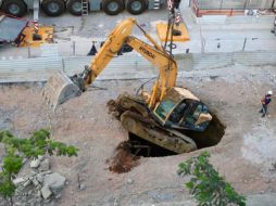 Cierran tramo de Paseo Alcalde tras socavón