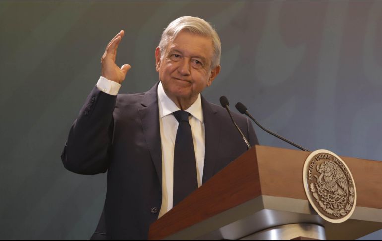 ''No coincido con lo que dice... Es su manera de decirlo. Le hemos dado una cachetada a los corruptos, pero con guante blanco'', indicó el Mandatario en su conferencia matutina. NTX /  G. Durán