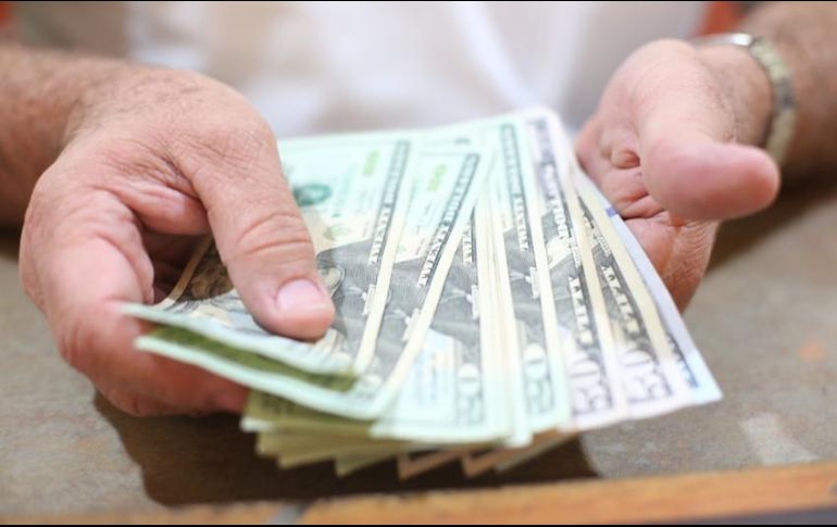 Para hoy se estima que el tipo de cambio siga enfrentando presiones moderadas al alza, con la posibilidad de alcanzar el nivel de 19.20 pesos por dólar. EL INFORMADOR / ARCHIVO